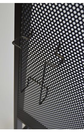 DL pocket for perforated sheet metal